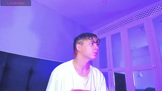 Snapshot of Andree_Kamado chatting on October 4, 2025, 11:52 am Andree Kamado online show from October 4, 2025, 11:52 am