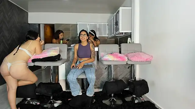 Snapshot of Melissa_tylor69 chatting on February 27, 2026, 2:44 am Melissa tylor69 online show from February 27, 2026, 2:44 am