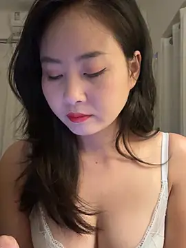 Snapshot of wly2028 chatting on October 30, 2025, 1:01 pm wly2028 online show from October 30, 2025, 1:01 pm