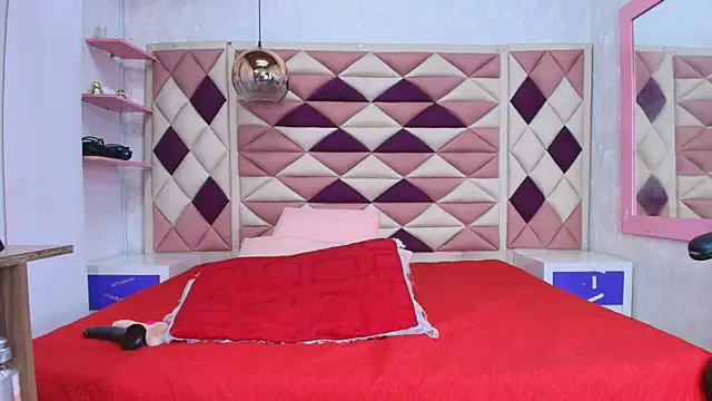 abbyrouss  online show from September 21, 2025, 3:08 am