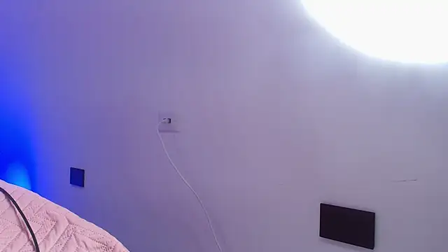 abbyrouss  online show from November 26, 2025, 3:07 am