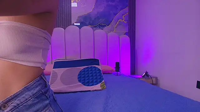 abbyrouss  online show from March 26, 2026, 3:12 am