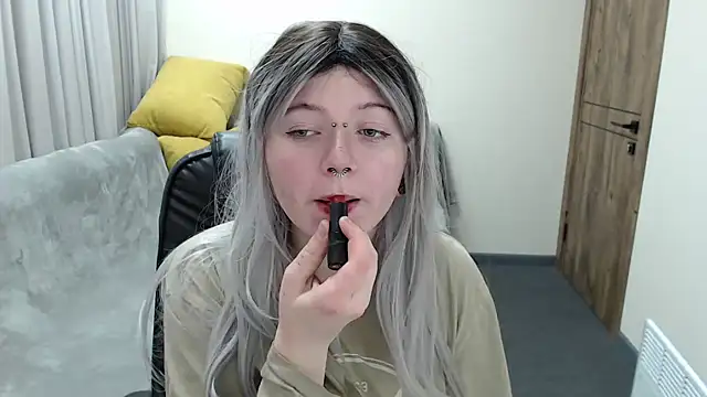 Snapshot of Nika_Snow chatting on October 19, 2025, 8:04 am Nika Snow online show from October 19, 2025, 8:04 am