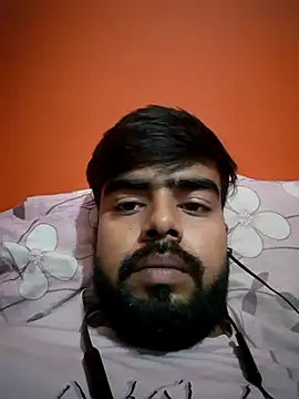 soniriyaa010101 online show from October 13, 2025, 11:10 am