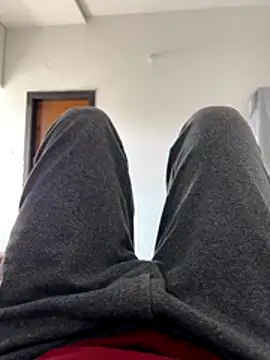 sunnu 97  online show from November 9, 2025, 10:02 am