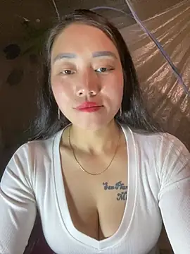 chipp-bong online show from February 8, 2026, 1:53 am