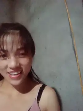 nakaki-00 online show from October 3, 2025, 1:19 pm