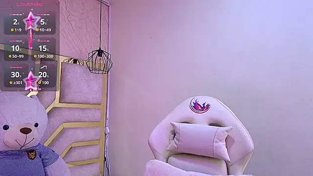 april bennett online show from September 25, 2025, 12:20 pm