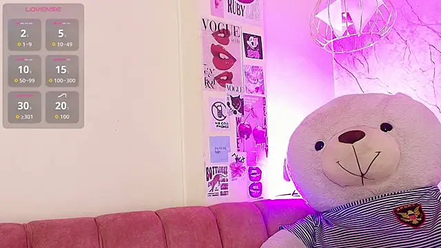 april bennett online show from October 2, 2025, 12:01 pm