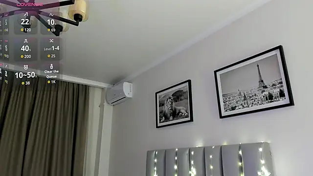 yanyaan online show from February 20, 2026, 8:42 pm