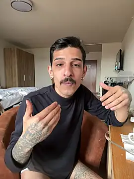 Snapshot of bisexevaa chatting on March 28, 2026, 8:47 am bisexevaa online show from March 28, 2026, 8:47 am