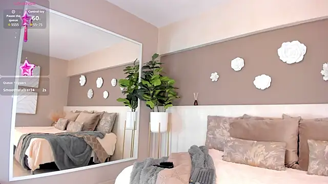 VictoriaShelby online show from November 15, 2025, 11:40 am