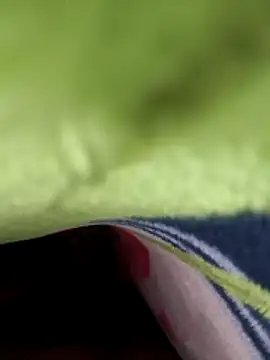 Chanderi19 online show from April 19, 2026, 9:17 pm