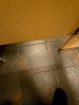 Snapshot of maxelbueno chatting on November 9, 2025, 5:11 pm maxelbueno online show from November 9, 2025, 5:11 pm