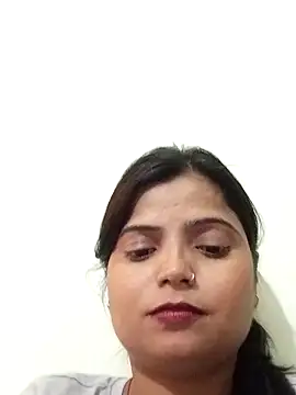 Hot-Pooja25 online show from April 10, 2026, 5:39 pm