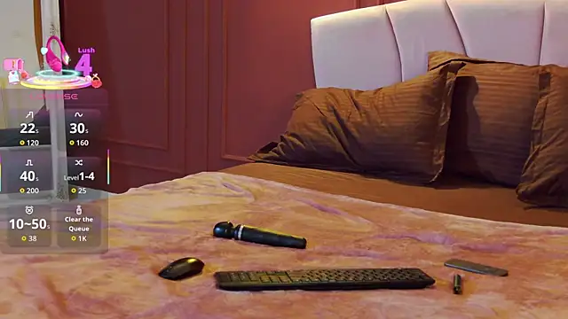 Snapshot of Olivia_Haze chatting on October 6, 2025, 7:00 pm Olivia Haze online show from October 6, 2025, 7:00 pm