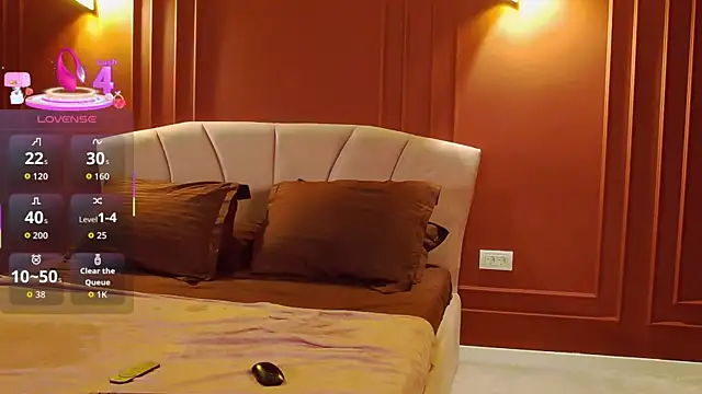 Snapshot of Olivia_Haze chatting on October 9, 2025, 5:55 pm Olivia Haze online show from October 9, 2025, 5:55 pm