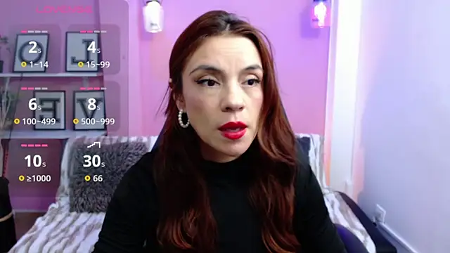 Snapshot of KendallWood_ chatting on November 30, 2025, 12:42 pm KendallWood online show from November 30, 2025, 12:42 pm