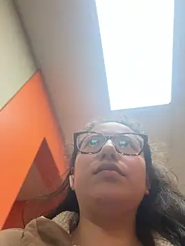 Chelsyleslyy online show from May 21, 2026, 11:17 am