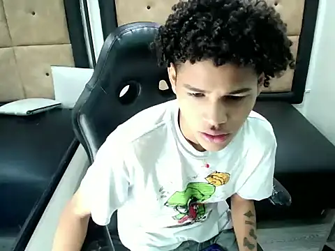 BrindyMichell online show from October 16, 2025, 7:26 pm