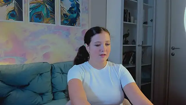 Angel Lilly online show from September 21, 2025, 8:05 am