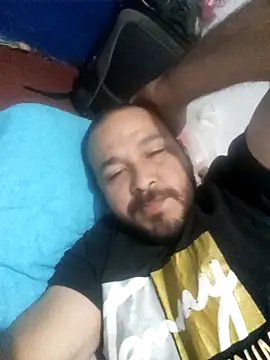 javi-tunene online show from October 1, 2025, 11:33 pm