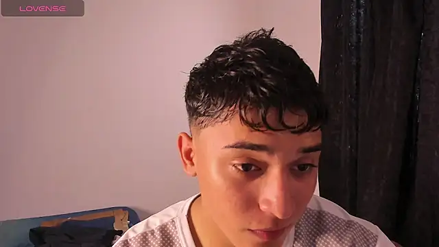 Snapshot of Austin_Cardieff_ chatting on November 4, 2025, 7:57 pm Austin Cardieff online show from November 4, 2025, 7:57 pm