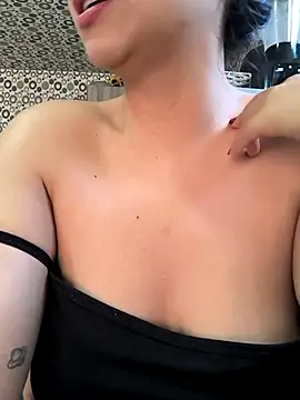 Daniela-rosee online show from September 28, 2025, 9:20 pm