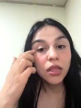 Snapshot of Daniela-rosee chatting on May 9, 2026, 1:22 am Daniela-rosee online show from May 9, 2026, 1:22 am