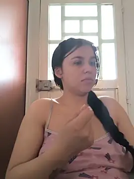 Snapshot of Daniela-rosee chatting on May 16, 2026, 3:00 pm Daniela-rosee online show from May 16, 2026, 3:00 pm