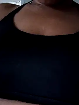 Snapshot of Fernanda005 chatting on September 13, 2025, 8:30 pm Fernanda005 online show from September 13, 2025, 8:30 pm