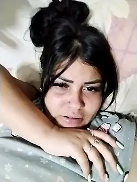 merylinbebe online show from October 7, 2025, 10:40 pm