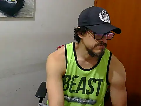 Snapshot of GuivernoStud chatting on September 12, 2025, 5:29 am GuivernoStud online show from September 12, 2025, 5:29 am