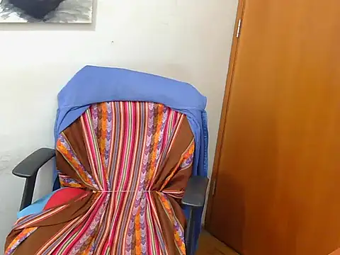 Snapshot of GuivernoStud chatting on October 10, 2025, 2:27 pm GuivernoStud online show from October 10, 2025, 2:27 pm