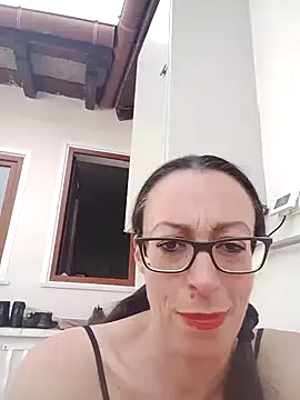 Snapshot of Astrid3 chatting on May 7, 2026, 2:22 pm Astrid3 online show from May 7, 2026, 2:22 pm