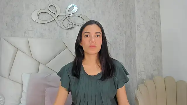 Skylerwhite02 online show from November 8, 2025, 7:45 pm