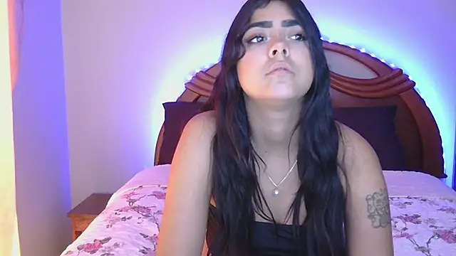 Gia Massa online show from September 19, 2025, 7:47 pm