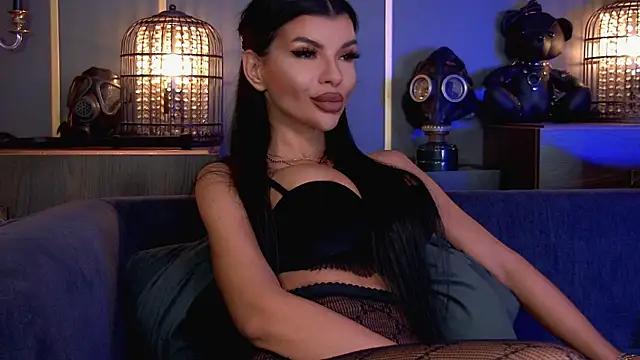 EleniaDevons online show from October 20, 2025, 9:32 am