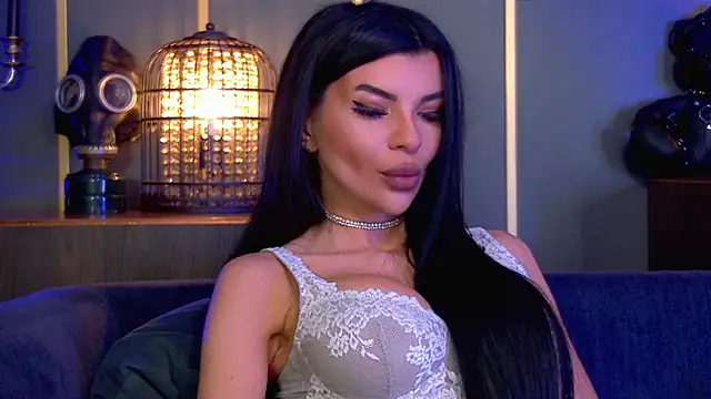 Snapshot of EleniaDevons chatting on February 9, 2026, 3:27 pm EleniaDevons online show from February 9, 2026, 3:27 pm