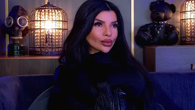 Snapshot of EleniaDevons chatting on March 9, 2026, 12:42 pm EleniaDevons online show from March 9, 2026, 12:42 pm