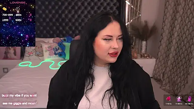 SerahMirabeli online show from September 13, 2025, 1:00 pm