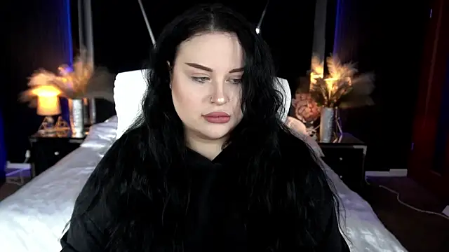 SerahMirabeli online show from November 27, 2025, 8:22 pm