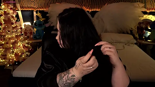 SerahMirabeli online show from January 10, 2026, 8:10 pm