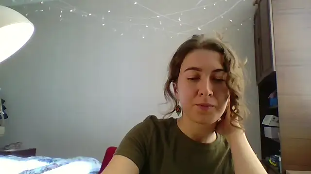 Snapshot of Mireeina chatting on July 17, 2026, 2:34 pm Mireeina online show from July 17, 2026, 2:34 pm