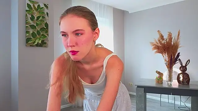 Succubelle online show from September 27, 2025, 6:07 am