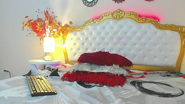 KeyGales online show from October 4, 2025, 7:34 pm