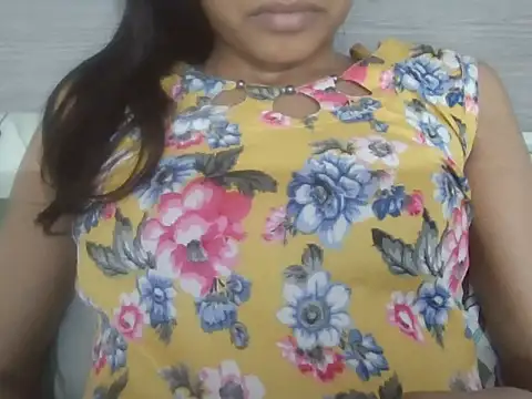 Snapshot of harleen-cam chatting on September 26, 2025, 11:14 am harleen-cam online show from September 26, 2025, 11:14 am