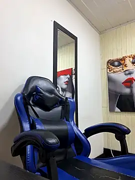 susan mooree online show from November 20, 2025, 7:24 pm