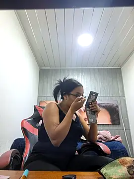 susan mooree online show from December 2, 2025, 9:10 pm