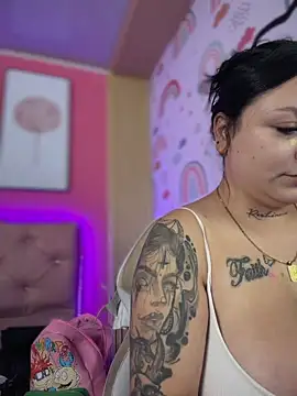 Snapshot of Megaan__More chatting on February 13, 2026, 3:13 am Megaan More online show from February 13, 2026, 3:13 am